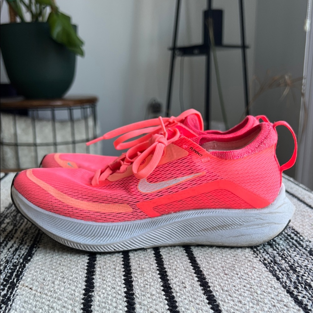 Nike Zoom Fly Women's Athletic Shoes - Neon Hot Pink and White